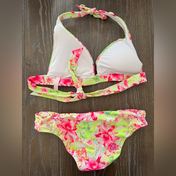 Victoria's Secret Floral Bikini Size Medium - Picture 4 of 6